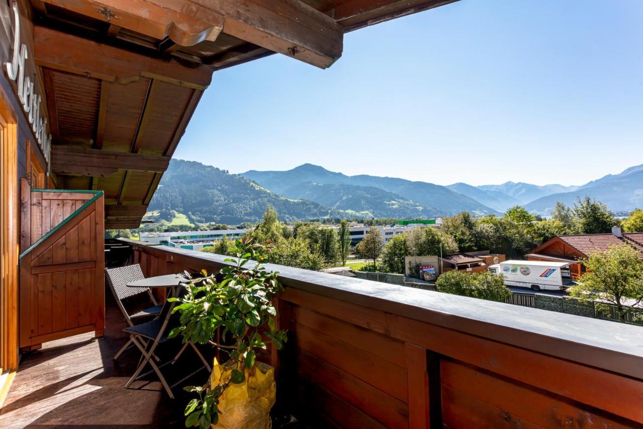 Hettlerhof Hotel Maishofen Bagian luar foto