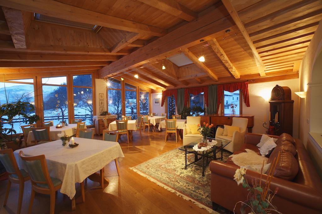 Hettlerhof Hotel Maishofen Bagian luar foto