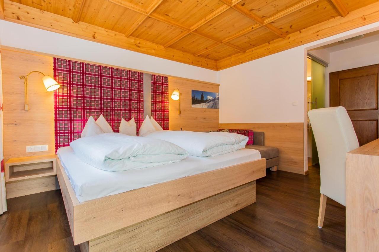 Hettlerhof Hotel Maishofen Bagian luar foto